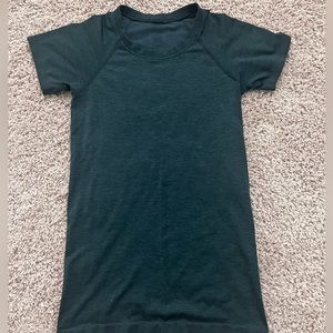 Swiftly Tech Short-Sleeve 2.0